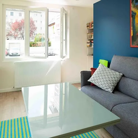 Apartament 55 M²/ Chez Lorette/ 250m Lake/ Private Parking Annecy